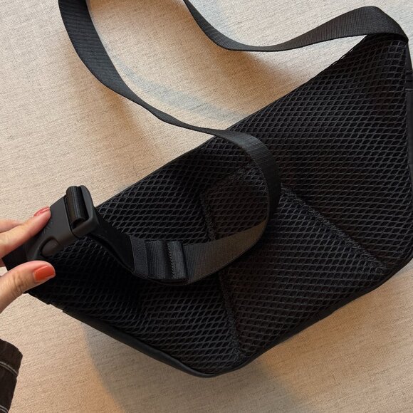 Rains Bum Bag - Picture 4 of 9